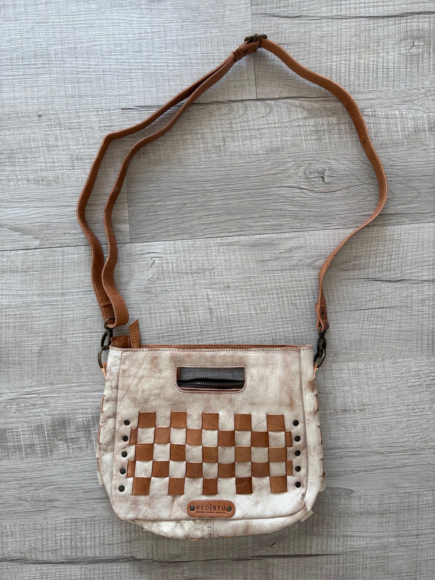 Bedstu Keiki, Nectar Lux Tan Rustic